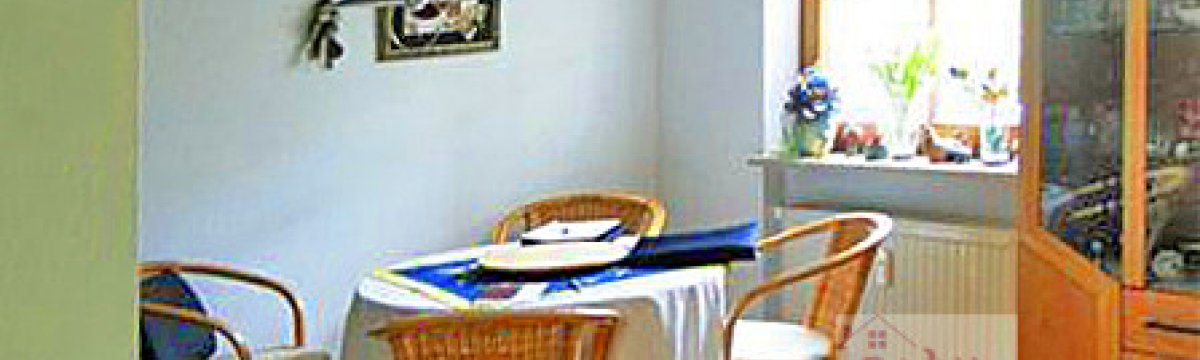 Helle 2-Zimmer-Wohnung mit Terrasse und Garten Wilke Immobilien: Ihr Immobilienmakler Frankfurt Wiesbaden Rhein-Main