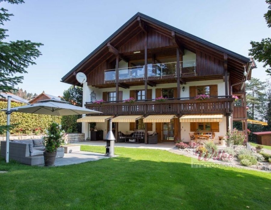 Uneinsehbares Parkgrundstück Bild 1