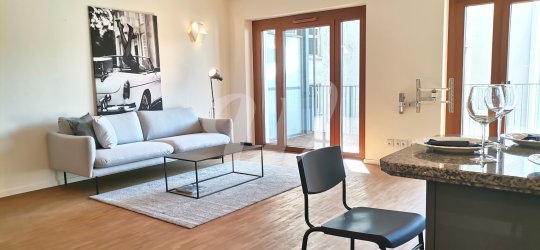 Sonnenverwöhnte 2-Zimmer-Wohnung mit Skyline-Blick Wilke Immobilien: Ihr Immobilienmakler Frankfurt Wiesbaden Rhein-Main Sonnenverwöhnte 2-Zimmer-Wohnung mit Skyline-Blick Wilke Immobilien: Ihr Immobilienmakler Frankfurt Wiesbaden Rhein-Main