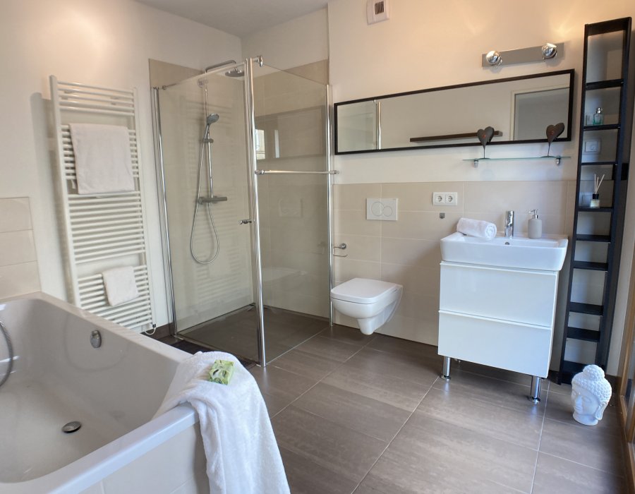 Frankfurt "bunt" erleben! Wohnen "mittendrin" in der Main-Metropole Bild 8