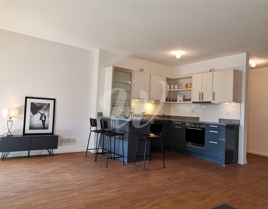 Sonnenverwöhnte 2-Zimmer-Wohnung mit Skyline-Blick Bild 5