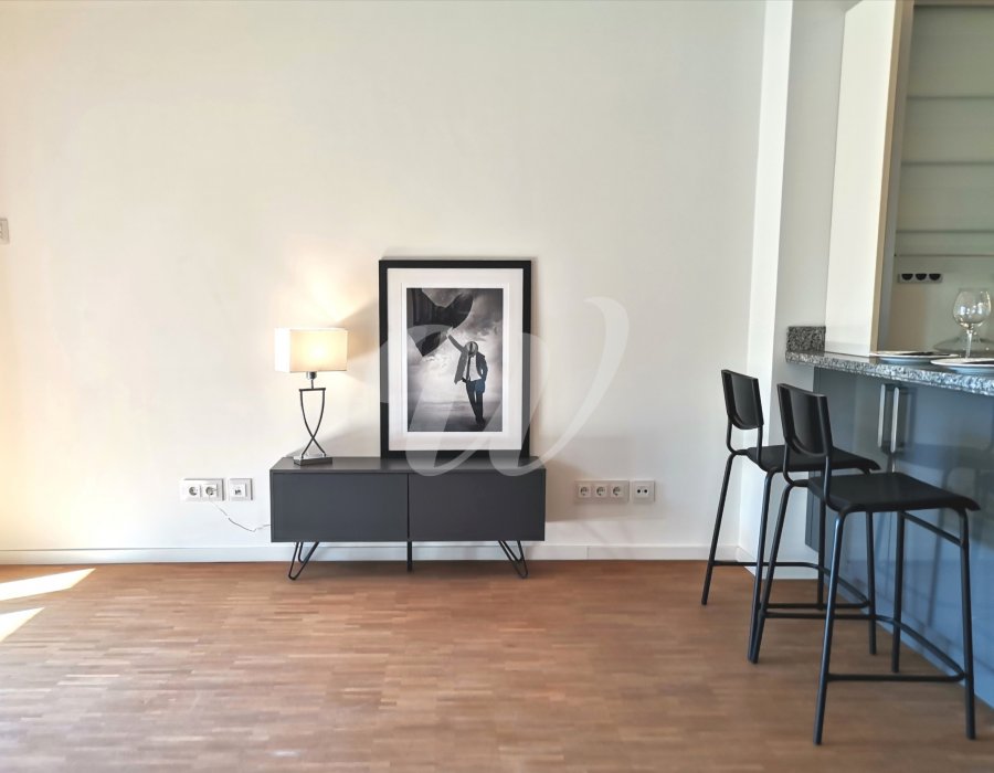 Sonnenverwöhnte 2-Zimmer-Wohnung mit Skyline-Blick Bild 6